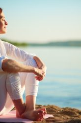 relaxed-woman-enjoying-sea_1098-1441